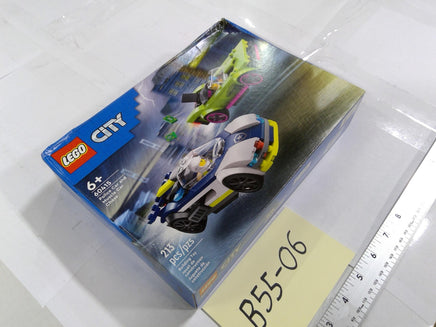 LEGO City 60415 Police Car & Muscle Car Chase 213 Pieces 6+ Set New Box Wear