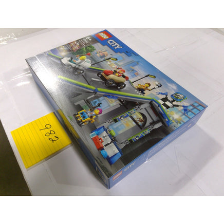 LEGO City No Limits Race Car Ramp 60460 Kids Unisex Blue NEW 436 Pcs Hot Dog Car