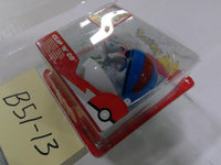 Pokemon Alolan Vulpix Clip N Go Great Ball Action Figure Jazwares Toy White Blue