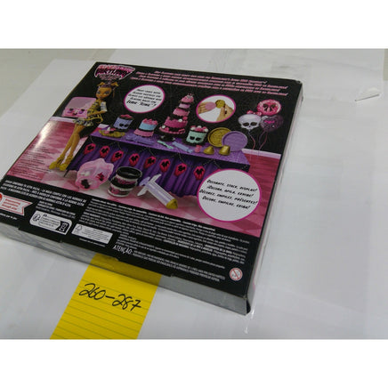 Mattel Monster High Clawdeen Wolf Scary Sweet Birthday Cake Kit Purple Gold NEW