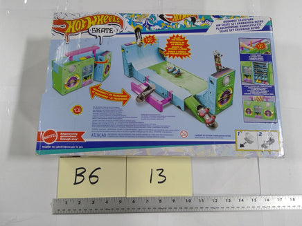Hot Wheels Skate Boombox Skatepark HW Skate Set 5+ Green Toy Lights Sounds New