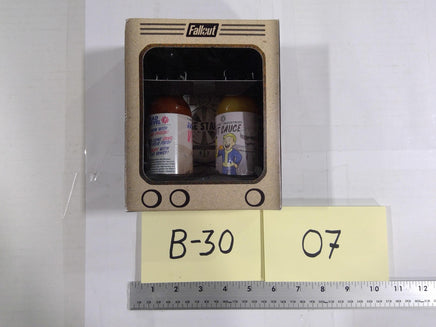 Fallout Vault Dweller's Ration Supply Vault-Tec Hot Sauce Set Of 2 Bottles New
