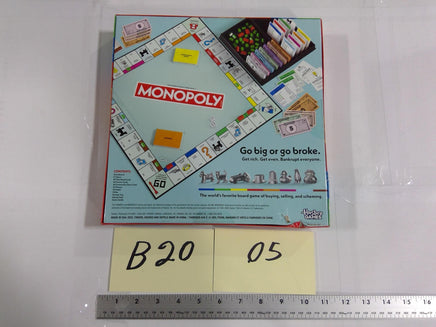 Monopoly The Classic Board Game Hasbro Family Kids 2-8 Players 8+ New Sealed