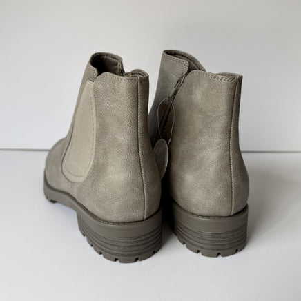 Baretraps Boots Womens Size 10 Grey Daytona Chelsea Lug Sole BFZZ-1083-902