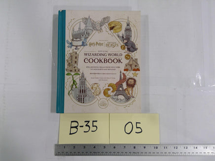 Harry Potter Official Wizarding World Cookbook Caron Insight Teal HC Illustrated