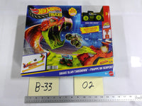 Hot Wheels Monster Trucks Snake Slam Takedown Playset Bone Shaker New Multicolor