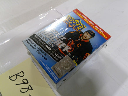 2021-22 Upper Deck Series One Hockey Retail Box NHL Young Guns Cards Sealed