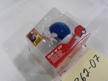 Pokemon Lola Clip 'N' Go Vulpix Great Ball Action Figure Jazwares Toy White