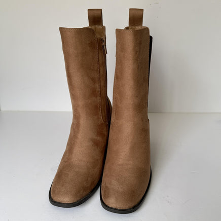 Boots Womens Size 6 Camel Kaydia Block Heel Chelsea Zip Square Toe Comfort Foam