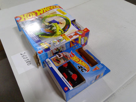 Hot Wheels City Snake Spiral Attack RC Tesla Roadster Lot 2 Toy Multicolor