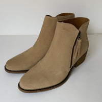 White Mountain Boots Womens Size 10 Beachwood Suede Altos Ankle Booties Side Zip