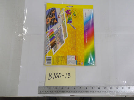 Crayola Wixels Color Absorbing Pixel Art Set 8 Markers 2 Boards Wash & Reuse New