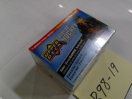 2021-22 Upper Deck Series One Hockey Retail Box NHL Young Guns Cards Sealed