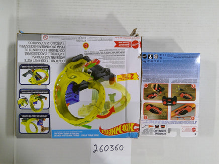 Hot Wheels City Snake Spiral Attack RC Tesla Roadster Lot 2 Toy Multicolor