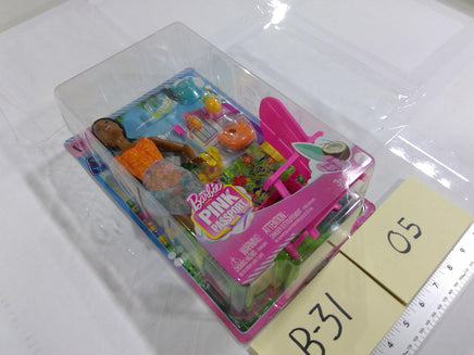 Barbie Pink Passport 12in Doll Beach Chair Blanket Set New In Box Mattel