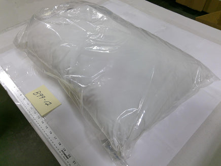 Threshold Microgel Down Alternative Pillow Standard/Queen Medium White Plush