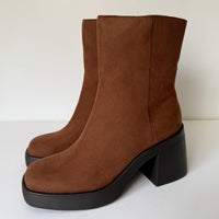 Sun + Stone Boots Womens Size 8 Russet Tiannaa Faux Suede Block Heel Square Toe