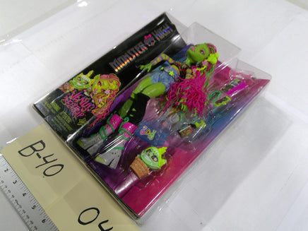 Mattel Monster High Venus McFlytrap 11in Fashion Doll Accessories New Box Wear