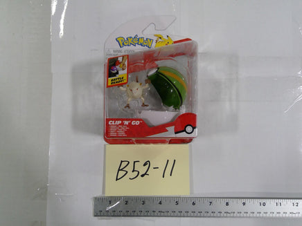 Pokémon Clip 'N' Go Key Figure With Green Poké Ball Action Figure Jazwares Toy