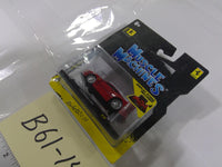 Muscle Machines Ferrari F40 1:64 Diecast Car 8+ Display Stand New Red Toy