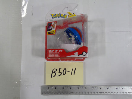 Pokemon Alolan Vulpix Clip N Go Great Ball Action Figure Jazwares Toy Multicolor