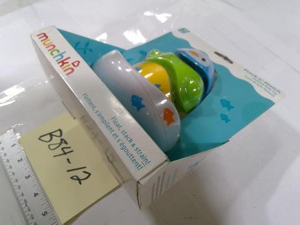 Munchkin Stack N' Match Floating Bath Stacking Toy 18m+ Penguin Boat Blue