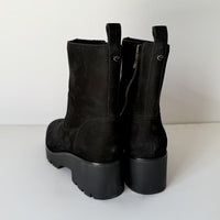 Easy Spirit Boots Womens Size 8 Black Morgan Suede Zip Lug Sole Block Heel Ankle