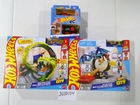 Hot Wheels Snake Spiral Attack Bat Loop Playset Lot RC Tesla Roadster Multicolor