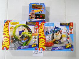 Hot Wheels Snake Spiral Attack Bat Loop Playset Lot RC Tesla Roadster Multicolor