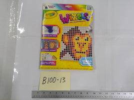 Crayola Wixels Color Absorbing Pixel Art Set 8 Markers 2 Boards Wash & Reuse New