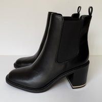 BCBGeneration Boots Womens Size 10 Black Chelsea Block Heel BOXXA GN235501