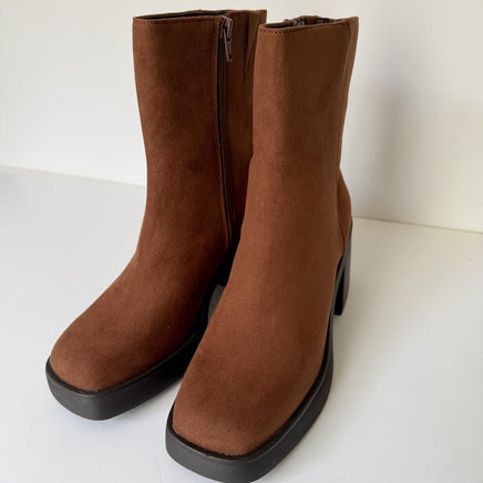 Sun + Stone Boots Womens Size 8 Russet Tiannaa Faux Suede Block Heel Square Toe