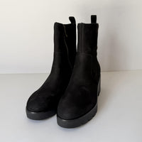 Easy Spirit Boots Womens Size 8 Black Morgan Suede Zip Lug Sole Block Heel Ankle