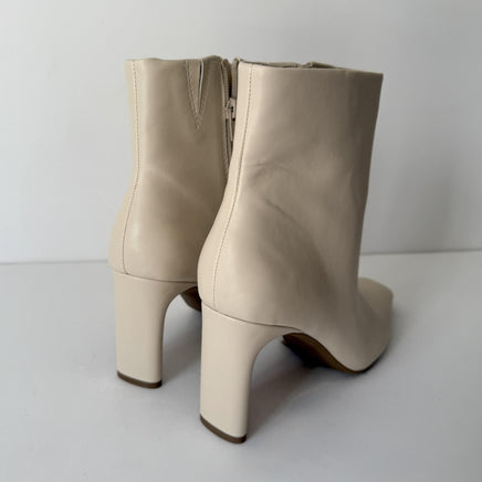 Alfani Boots Womens Size 7.5 Bone Terrie Ankle Booties Square Toe Block Heel Zip