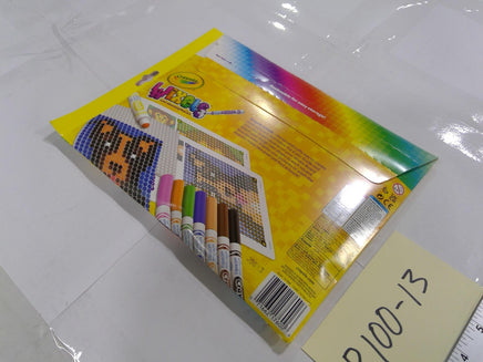 Crayola Wixels Color Absorbing Pixel Art Set 8 Markers 2 Boards Wash & Reuse New