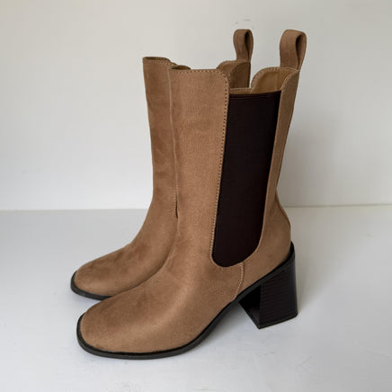 Boots Womens Size 6 Camel Kaydia Block Heel Chelsea Zip Square Toe Comfort Foam