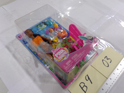 Barbie Pink Passport 12in Doll Beach Chair Towel Purse Set New In Box Mattel
