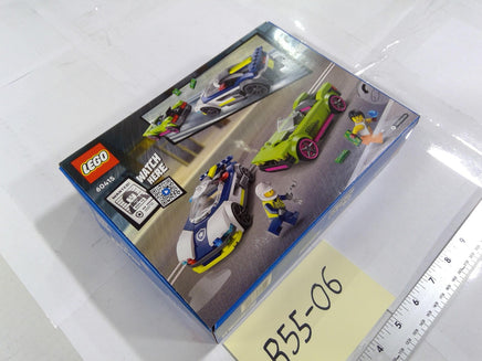 LEGO City 60415 Police Car & Muscle Car Chase 213 Pieces 6+ Set New Box Wear