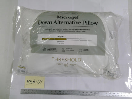 Threshold Microgel Down Alternative Pillow Standard/Queen Medium White Plush