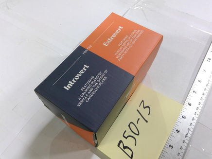 Personalities Scented Candles Extrovert Introvert 2-Pack Soy Blend Multicolor