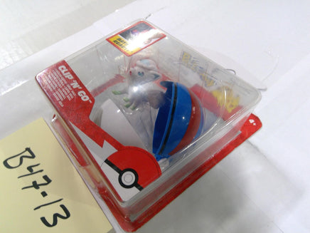 Pokemon Alolan Vulpix Clip N Go Great Ball Action Figure Jazwares Toy White Blue