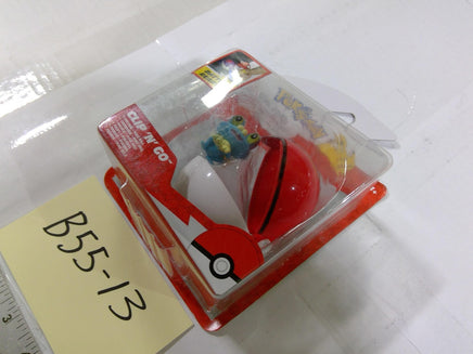 Pokemon Clip 'N' Go Froakie Action Figure With Poké Ball Jazwares New Sealed Red