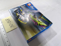 LEGO City 60415 Police Car & Muscle Car Chase 213 Pieces 6+ Set New Box Wear