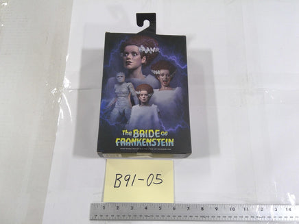 Universal Monsters Ultimate Bride Of Frankenstein Figure 7in NECA White New