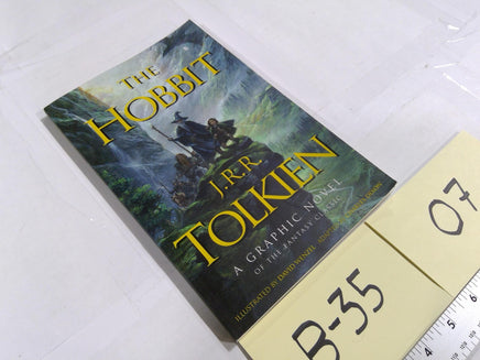 The Hobbit Graphic Novel J.R.R. Tolkien William Morrow Green PB Fantasy Comics