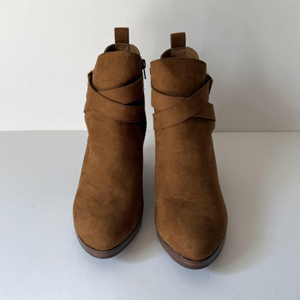 Style & Co Boots Womens Size 9.5 Brown ZAHARAA Ankle Block Heel Faux Suede Zip