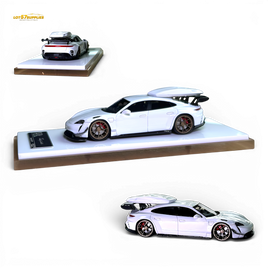 404ERROR Porsche Taycan White with Roof Box 1:64