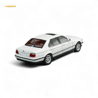 DCM BMW E38 740iL 1:64