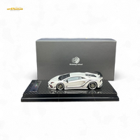 Rotating Wheel Lamborghini Aventador S Pearl White 1:64