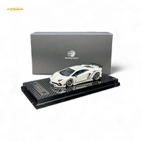 Rotating Wheel Lamborghini Aventador S Pearl White 1:64